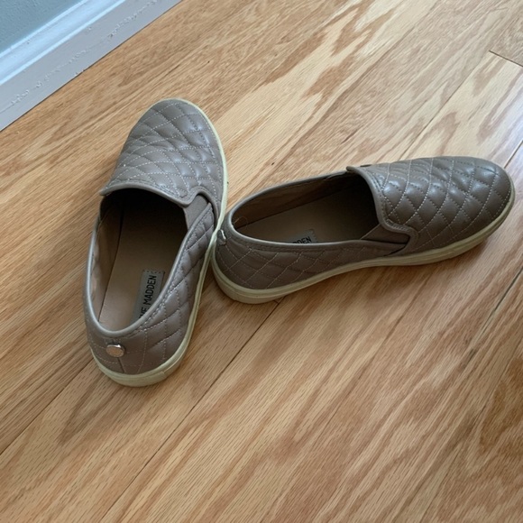 Steve Madden Slip On Sneakers - Picture 2 of 3